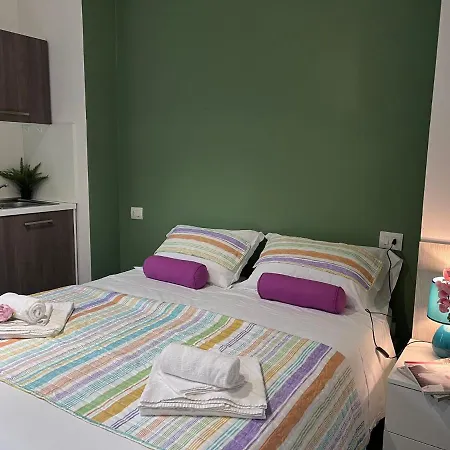 Bnbook Matteotti 4* Новара