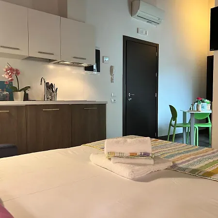 Bnbook Matteotti Lägenhetshotell 3*