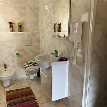 Bnbook Matteotti Lägenhetshotell 3*